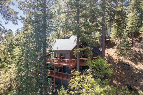 Photo of 274 N Fairway, Lake Arrowhead, CA 92352 (MLS # IG26086886)
