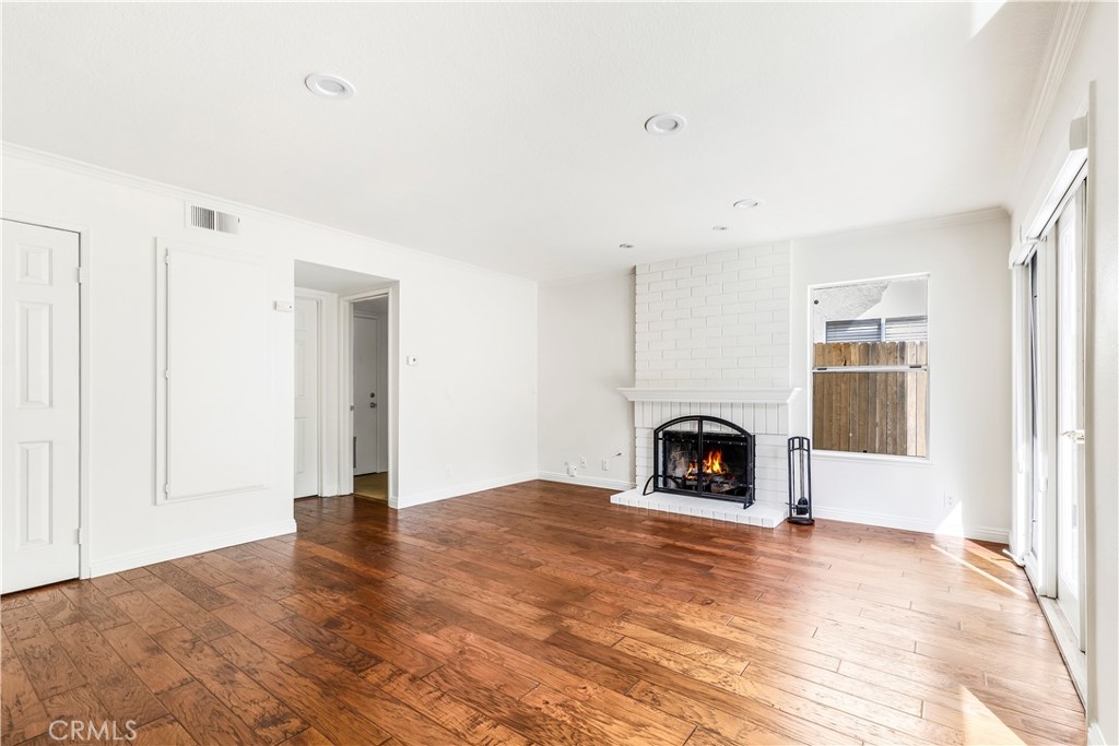 32911 Danaoak