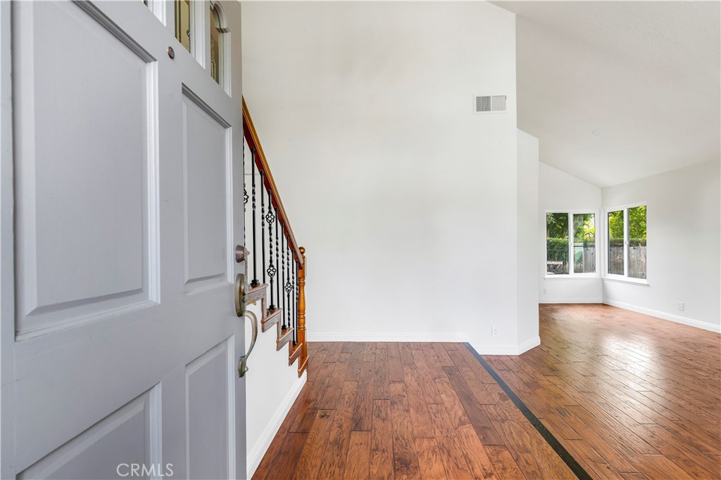 32911 Danaoak