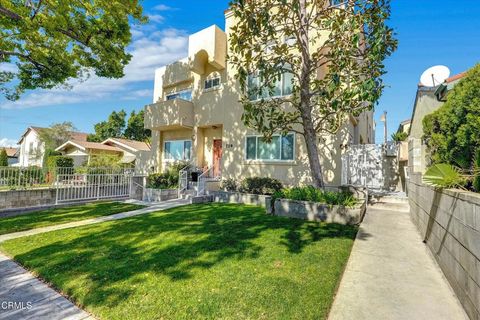 Photo of 719 E Tujunga Ave #B, Burbank, CA 91501 (MLS # P1-26634)