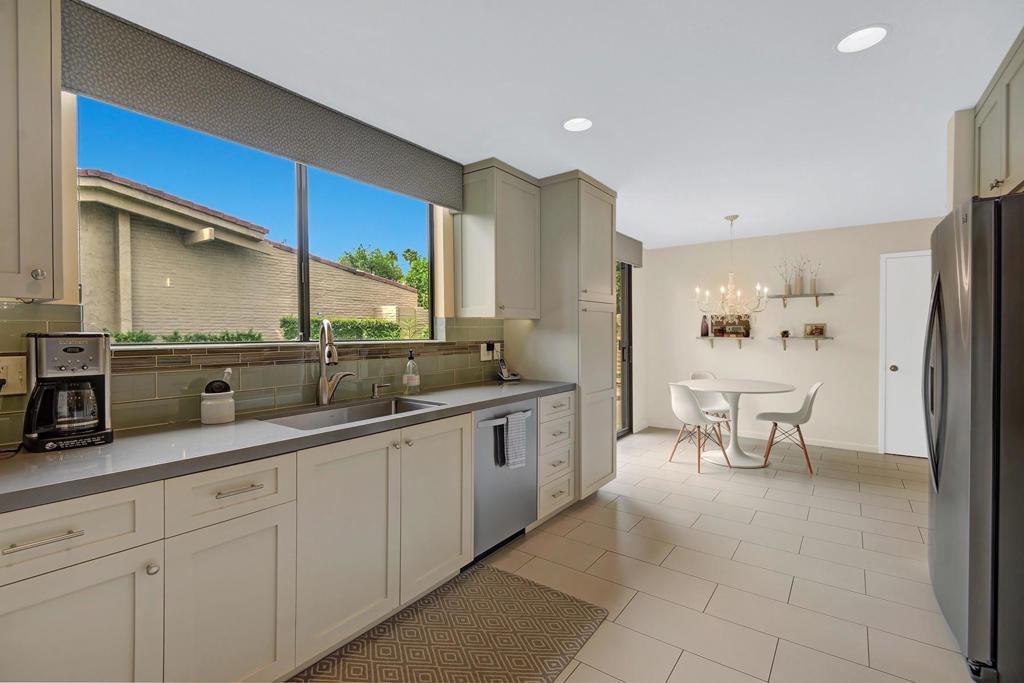 Desert Horizons C.C. - Residential Lease