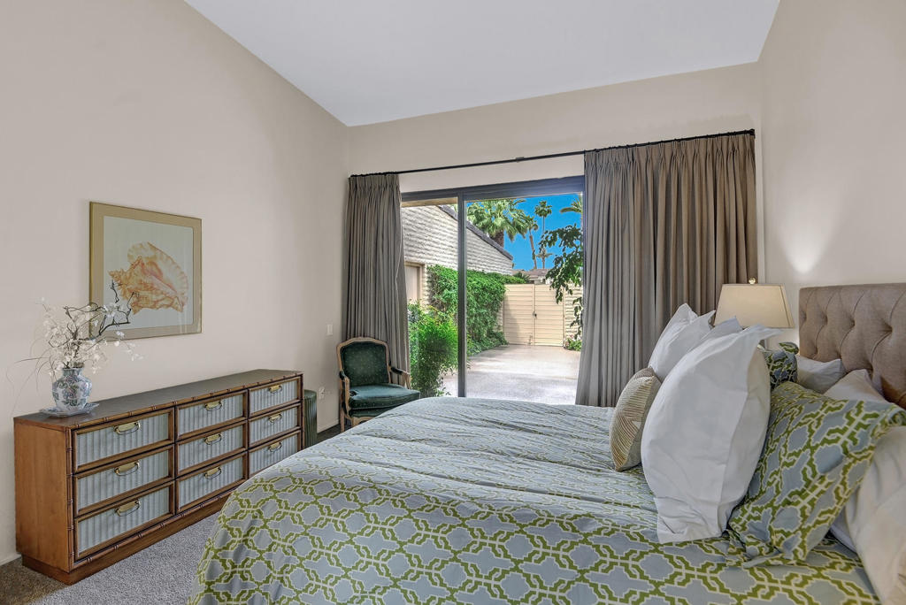 Desert Horizons C.C. - Residential Lease