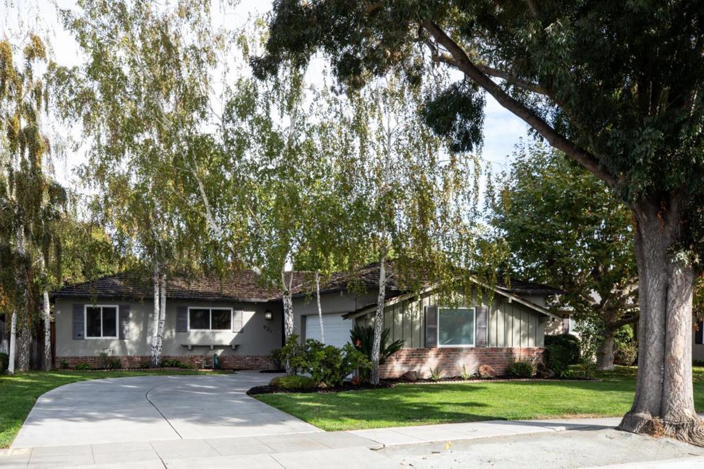 Welcome home to this spacious and beautifully maintained and updated home nestled in the desirable Willow Glen neighborhood. Boasting 4 bedrooms and 2 bathrooms, this residence offers a comfortable and versatile living space of 1,376 sq. ft., situated on a generous 6,360 sq. ft. lot. The primary bedroom is a true retreat, featuring generous proportions with a remodeled bathroom for added convenience and privacy. Spacious backyard with pergola provide a perfect setting for private enjoyment or entertaining guests. The updated kitchen is a chef's delight, showcasing a stylish backsplash, manufactured stone, and recessed lighting. Gas burners provide the perfect cooking experience, while the open layout ensures seamless interaction with guests. The large 2-car garage and spacious driveway offer ample parking options. Convenience is paramount in this location, with a myriad of amenities just minutes away. Enjoy a variety of dining options, shopping, parks, and easy access to major highways such as 87, 85, and I-280. Recent upgrades include a new roof and pergola. Available to view at open houses Saturday and Sunday September 13th and 14th, 1:30-4:30.