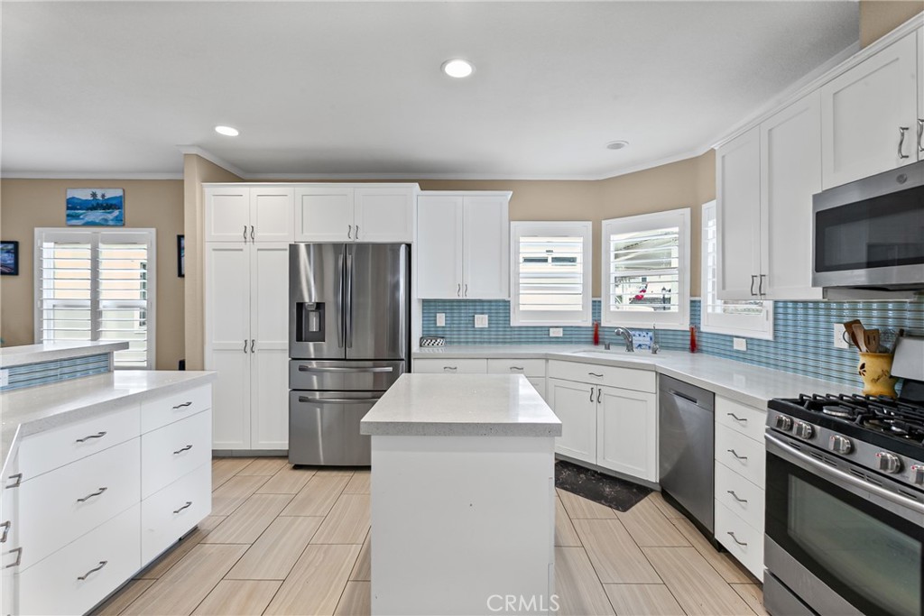 765 Mesa View Drive 5