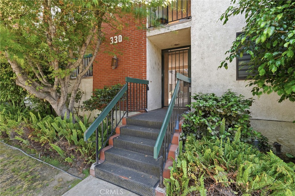 330 Burchett Street 206