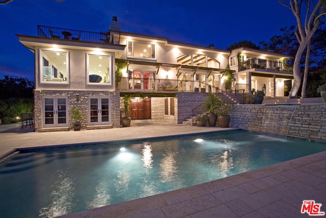 HUGE OCEAN VIEWS FROM LARGE POINT DUME VILLA! Private and gated estate on over an acre of flat manicured grass and gardens. 4 Bedrooms in main house plus 2 additional bedrooms in attached guest house. Towering ceilings, grand fireplace and Viking kitchen. Entertainers dream with pool, water fall,spa,fire pit and bar with BBQ. Best views on the point that look out over the blue Pacific!