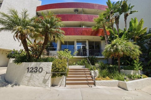 Photo of 1230 Horn Ave AVE #402, West Hollywood, CA 90069 (MLS # SR26133273)