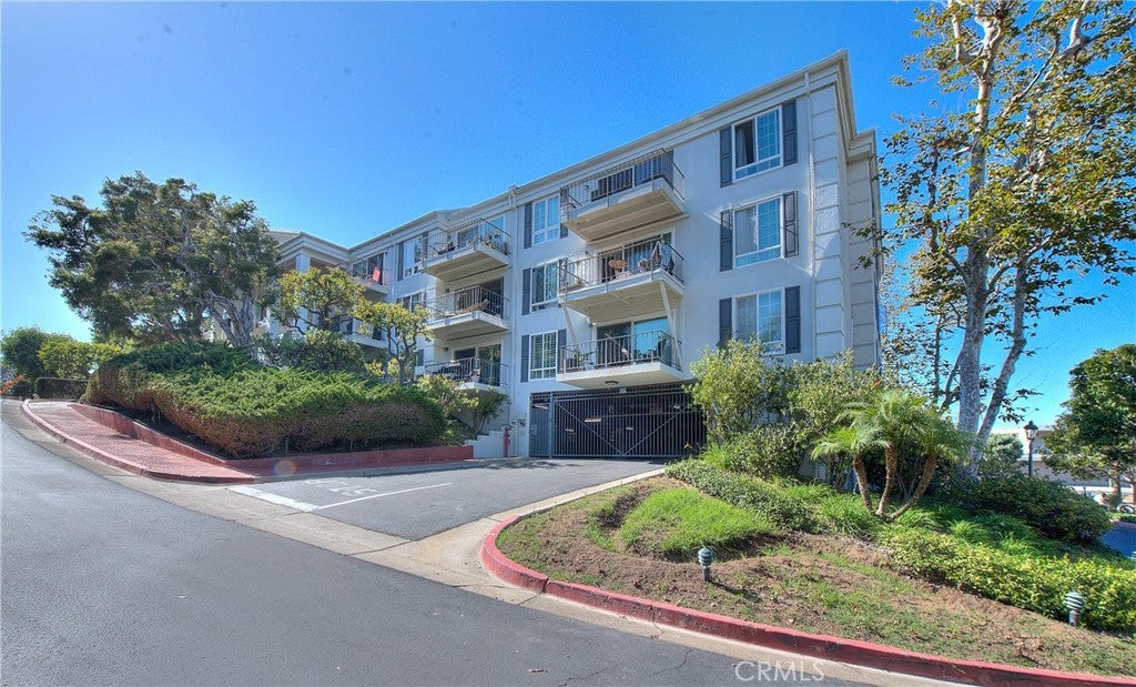 200 McNeil Lane 211, Newport Beach CA 92663 - Photo 29