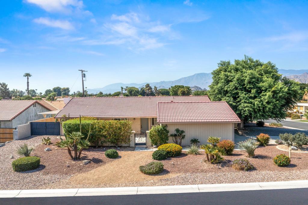 78621 Runaway Bay Drive