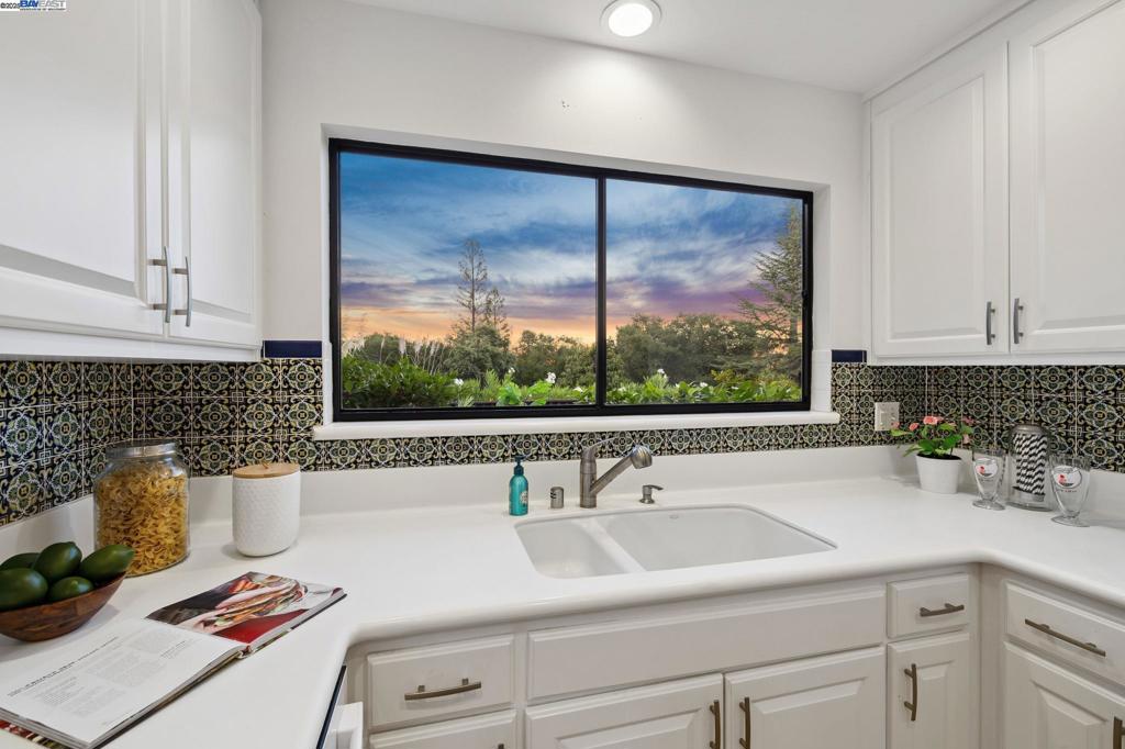 BURTON VALLEY - Residential