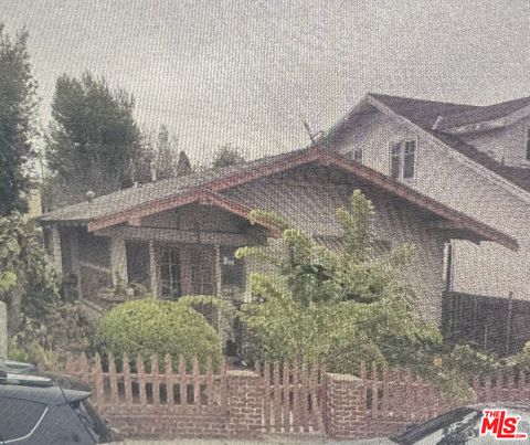 Photo of 410 Broadway Street, Venice, CA 90291 (MLS # 26670507)