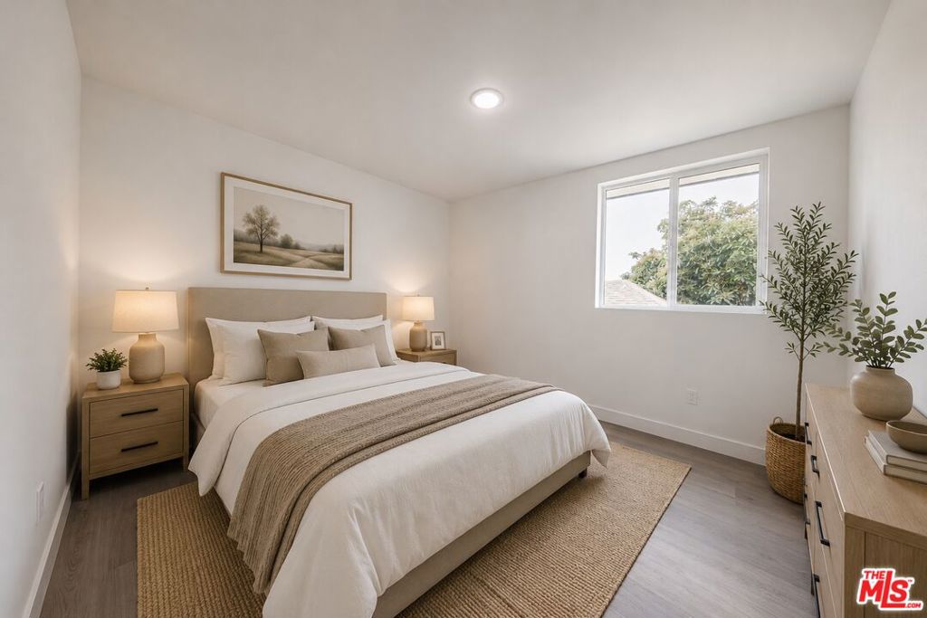 1617 W 55th Street