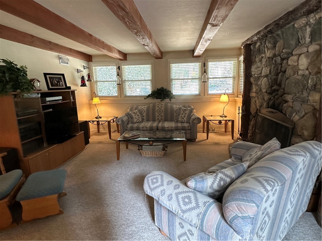 9120 Torrey Pines