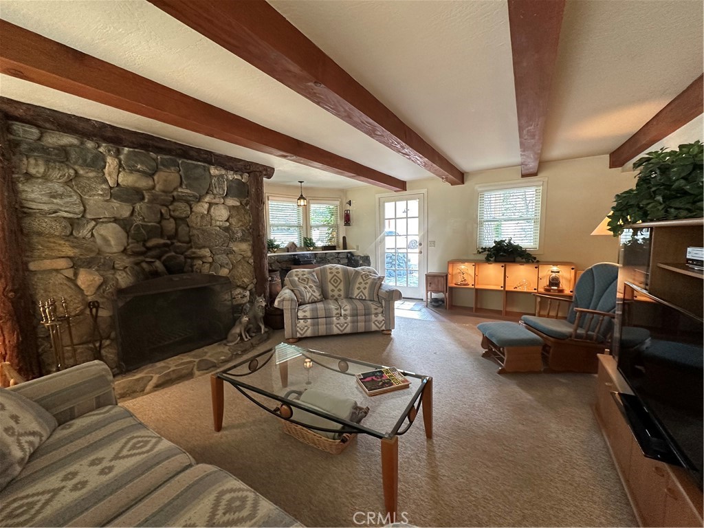 9120 Torrey Pines