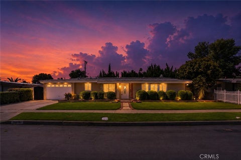 Photo of 19448 Blythe ST, Reseda, CA 91335 (MLS # SR26172959)