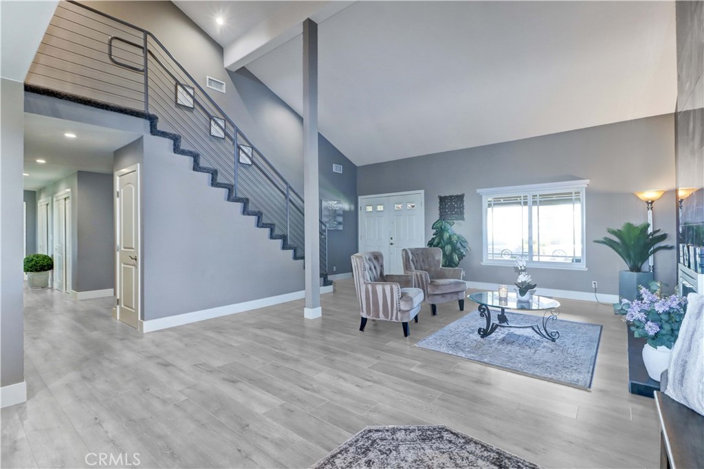 5851 Walnut Creek