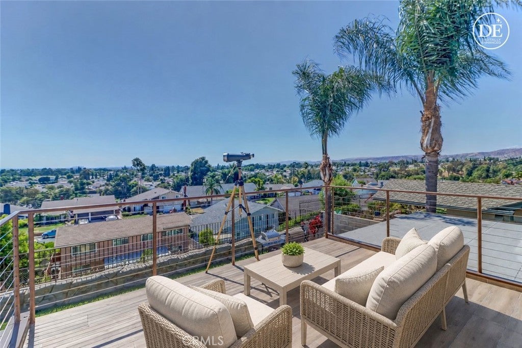5851 Walnut Creek