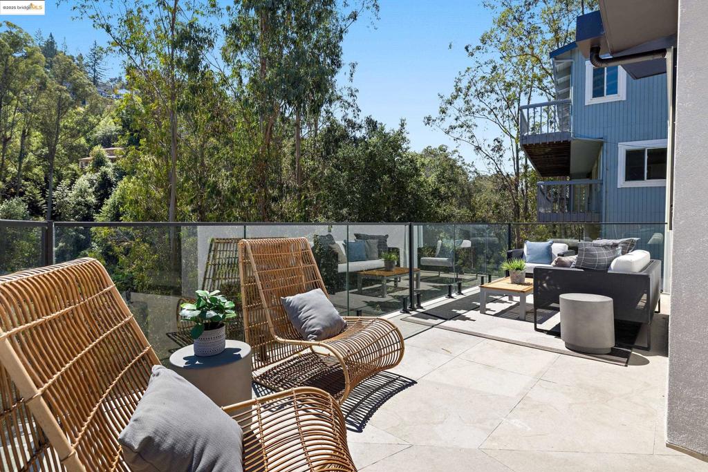 MONTCLAIR - Residential