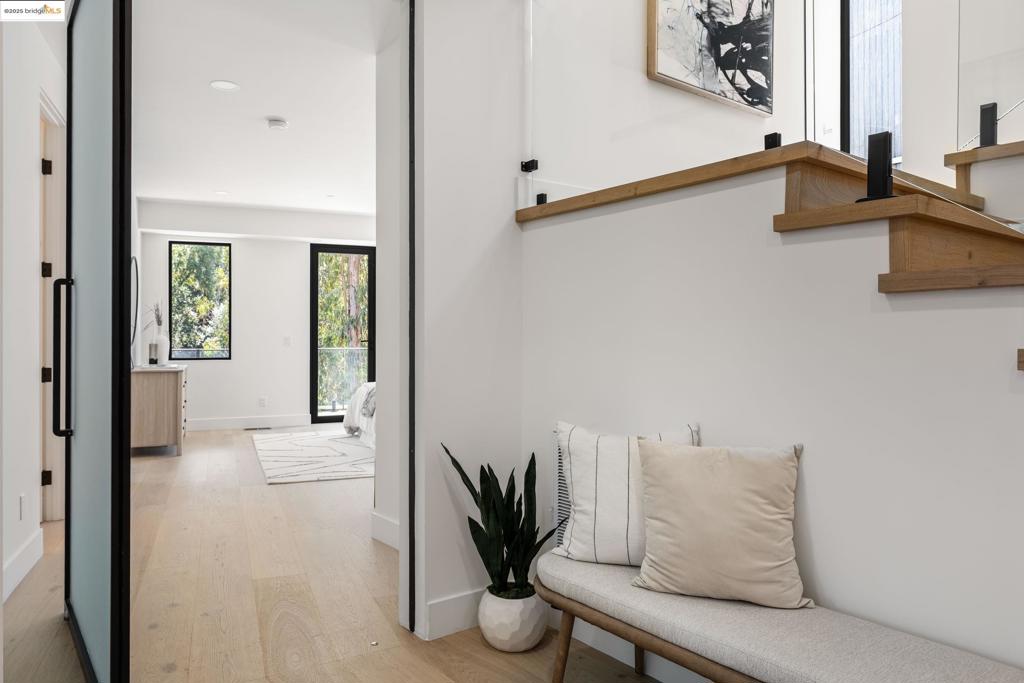 MONTCLAIR - Residential
