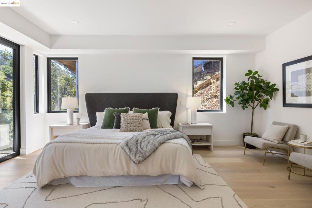 MONTCLAIR - Residential