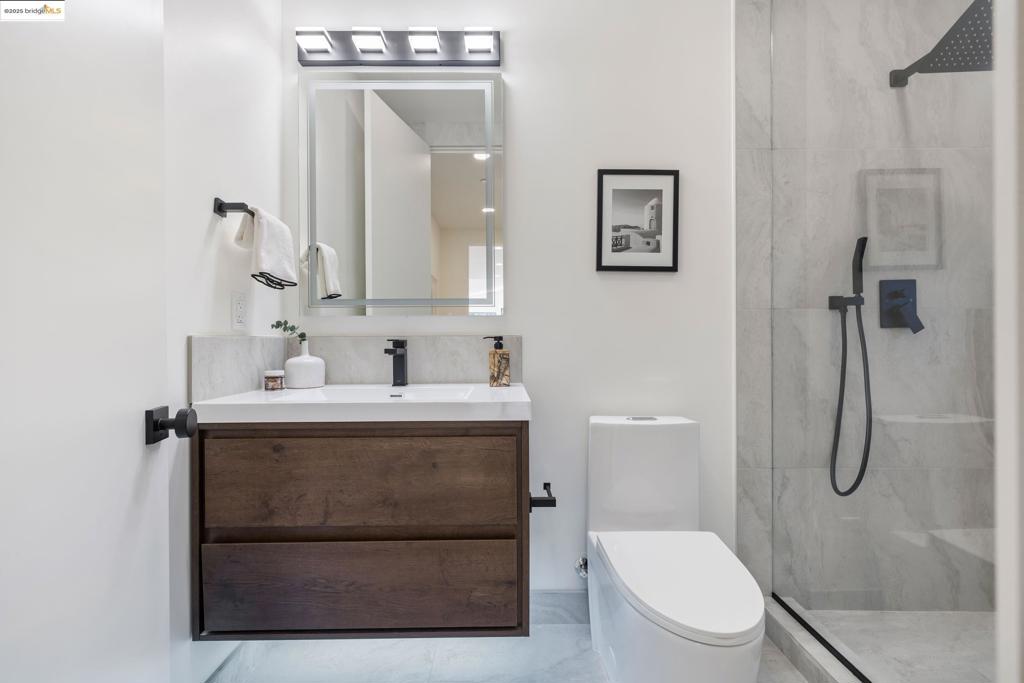 MONTCLAIR - Residential