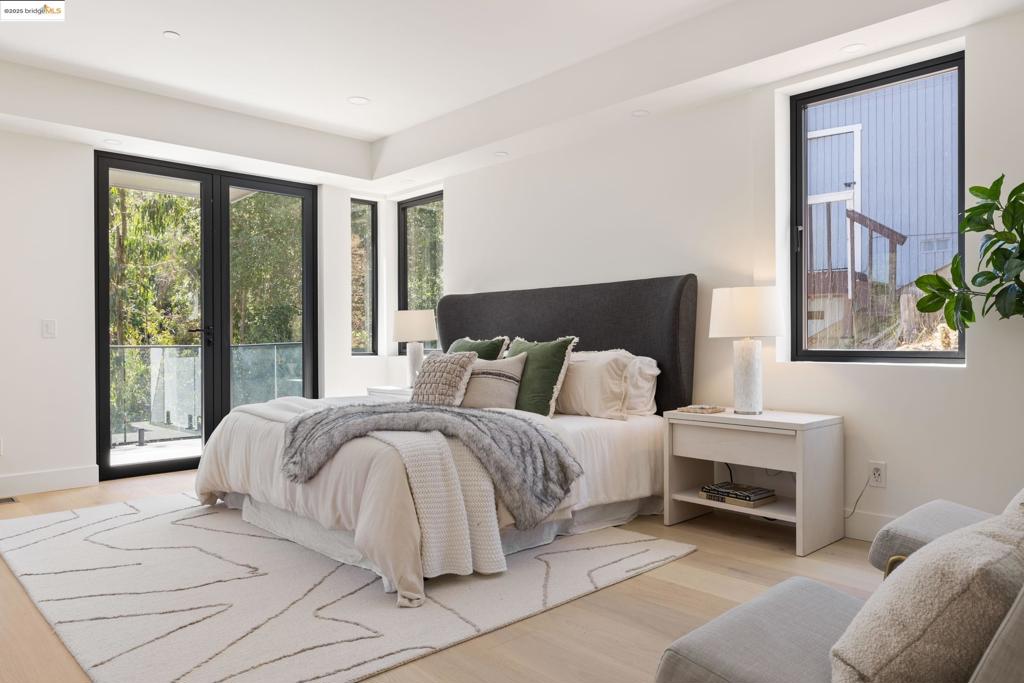 MONTCLAIR - Residential