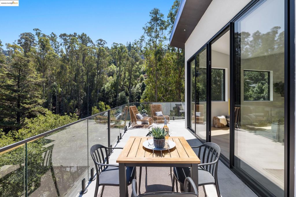 MONTCLAIR - Residential