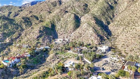 Photo of 1870 S Crestview, Palm Springs, CA 92264 (MLS # IG26008391)