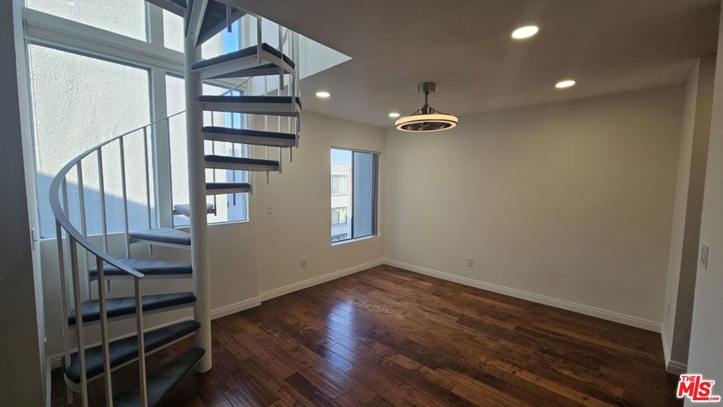 1940 N Highland Avenue 59