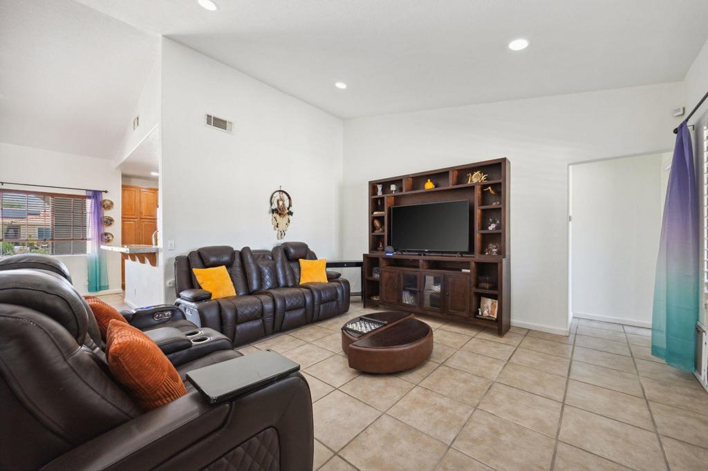 Mission Lakes - Residential Lease