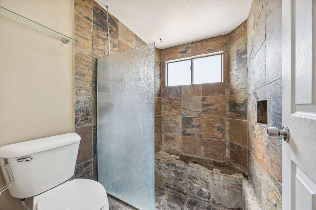 Mission Lakes - Residential Lease