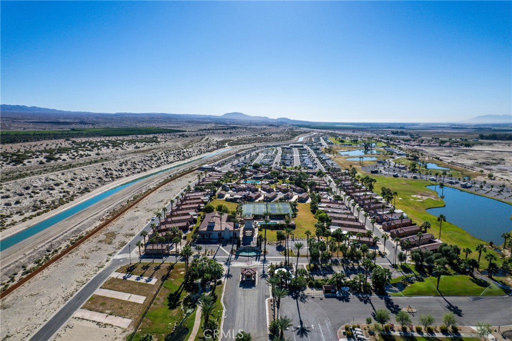 Vineyards Mtr Coach - Residential