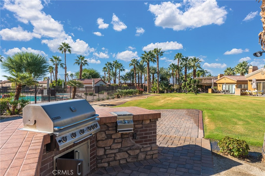 Vineyards Mtr Coach - Residential