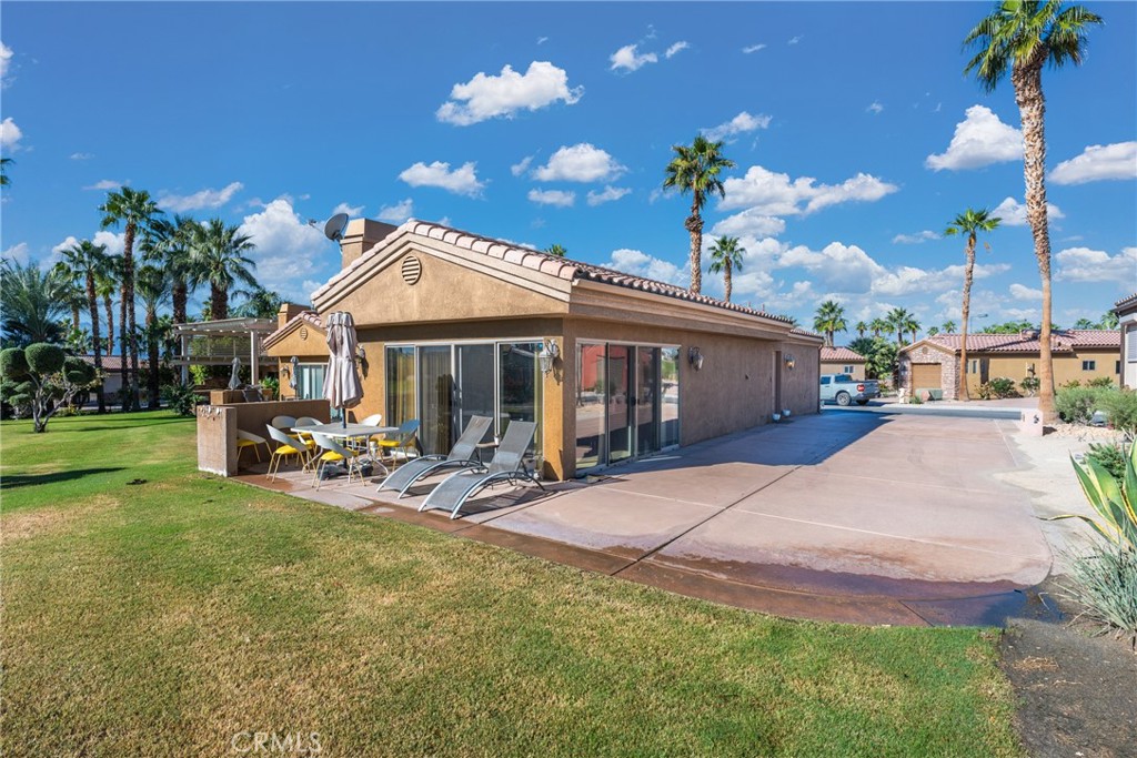 Vineyards Mtr Coach - Residential