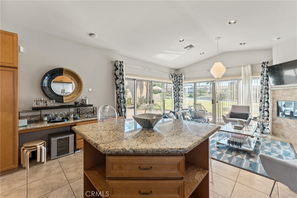 Vineyards Mtr Coach - Residential