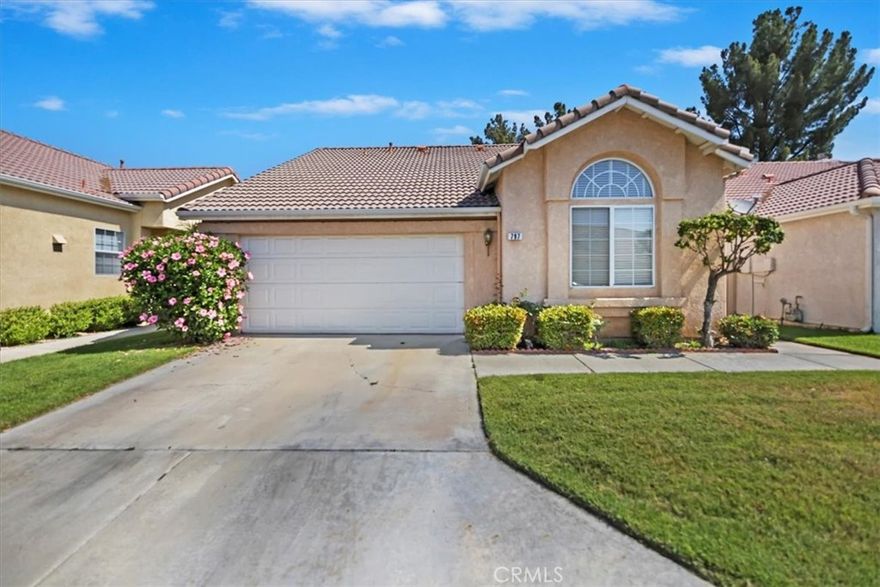 Welcome to The Estates of San Jacinto, a Gated Community for those aged 55 and Older. This Cute 2 Bedroom 2 Bathroom Home features Lots of Natural Light, Vaulted Ceilings, Corian Countertops, Large Patio, Gated Entrance, Beautiful Grounds and Clubhouse/Pool. Low taxes and HOA fees. Located minutes from Shopping and Entertainment.