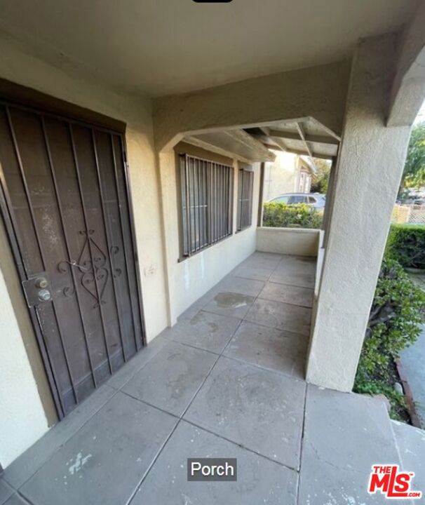 1185 N Normandie Avenue