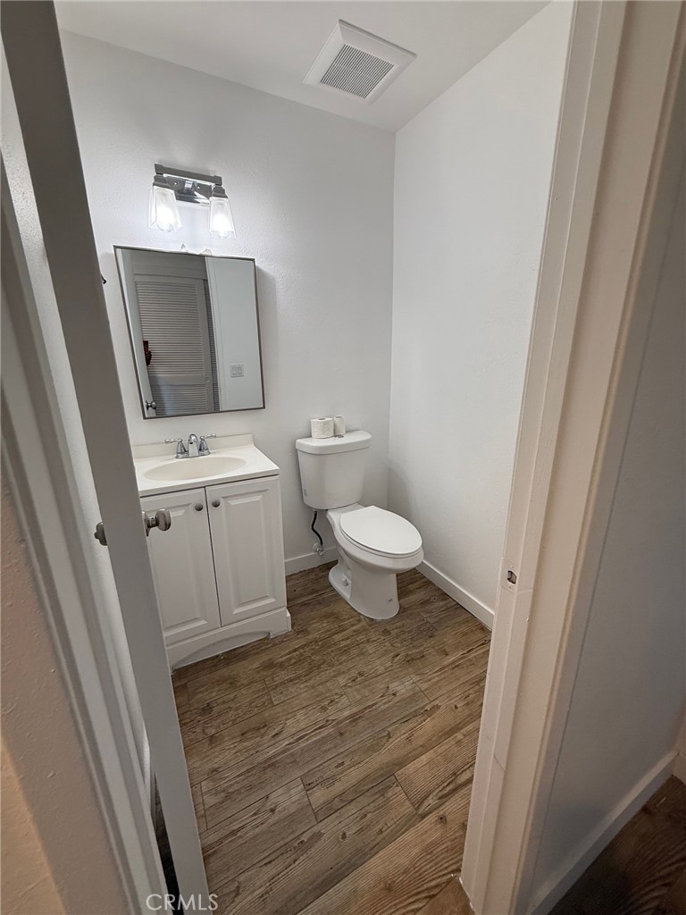 7652 Cerritos Avenue E