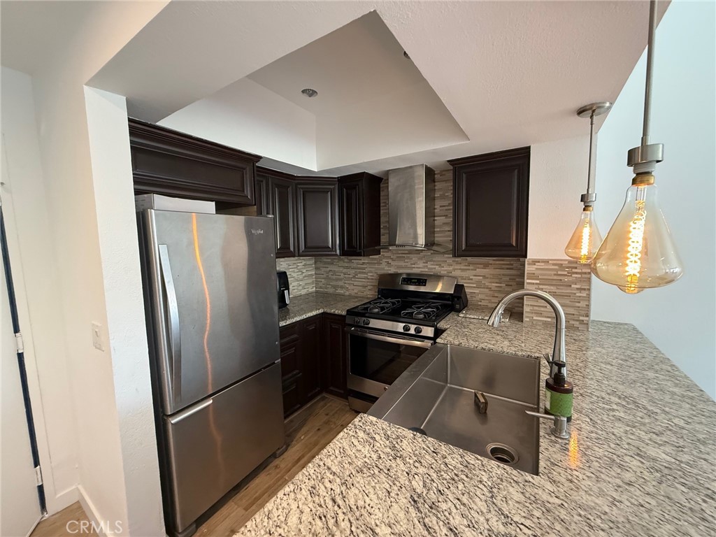 7652 Cerritos Avenue E