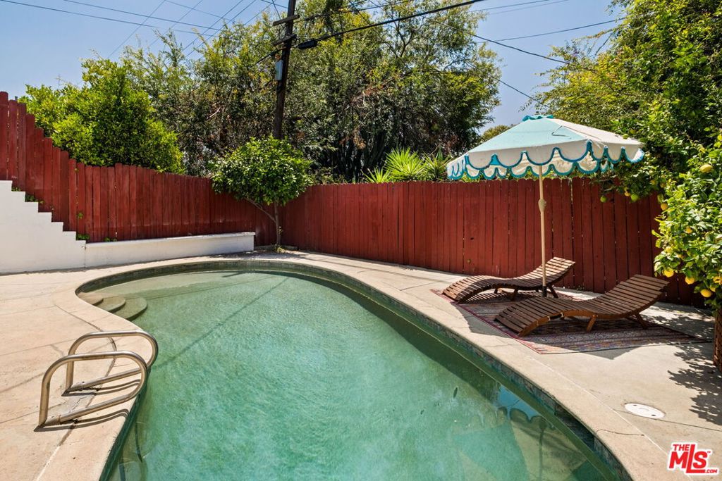 5158 Almaden Drive