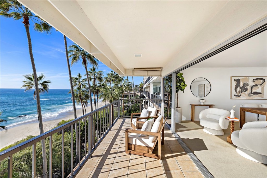 Laguna Royale (LAR) - Residential