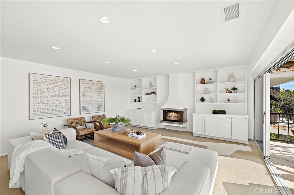 Laguna Royale (LAR) - Residential