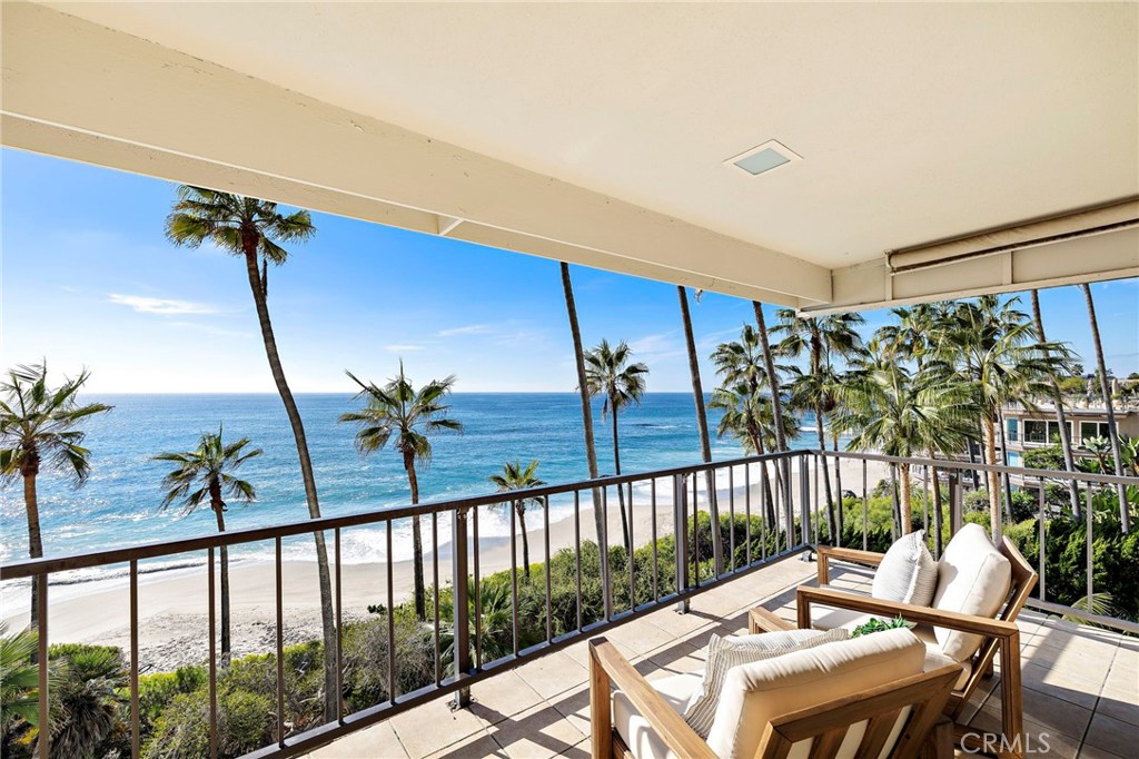 Laguna Royale (LAR) - Residential