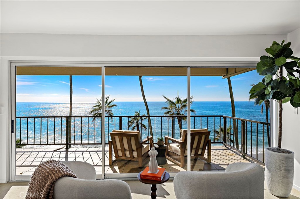 Laguna Royale (LAR) - Residential