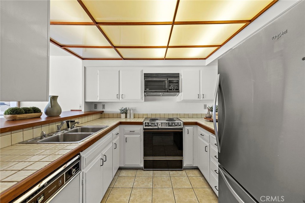 Laguna Royale (LAR) - Residential