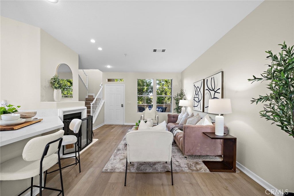 551 W Summerfield