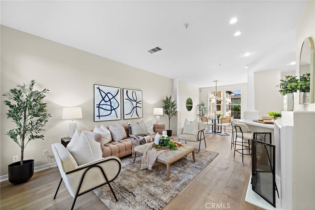 551 W Summerfield