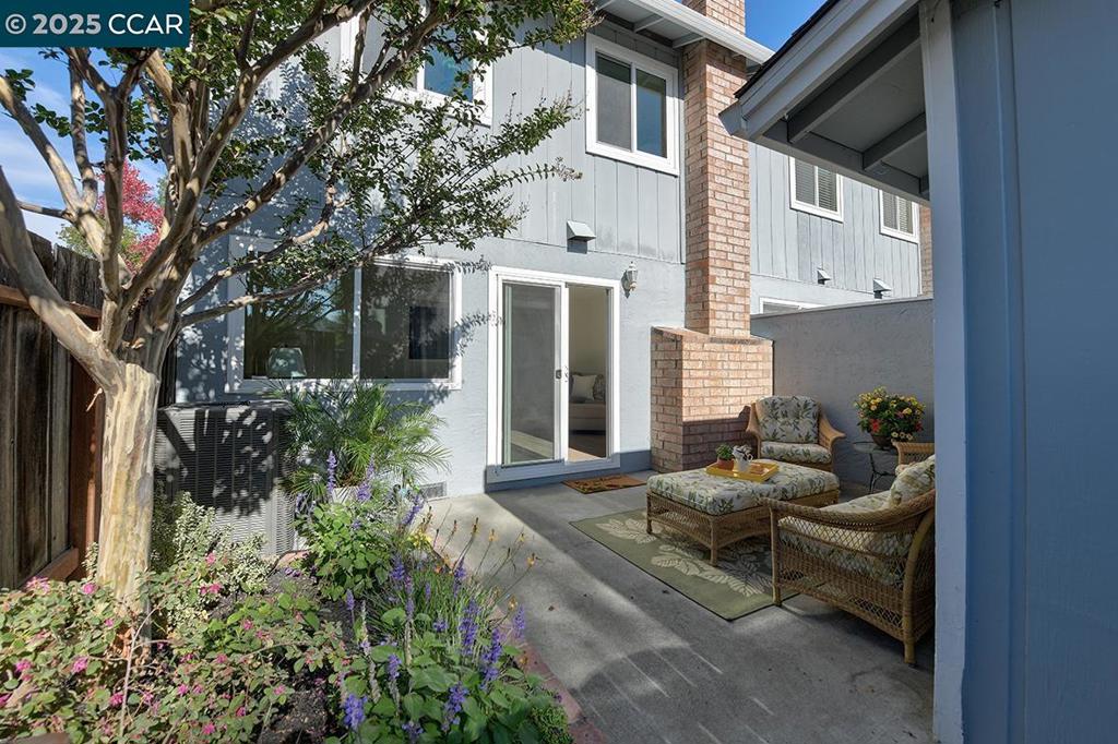 PARK PLAZA - Residential