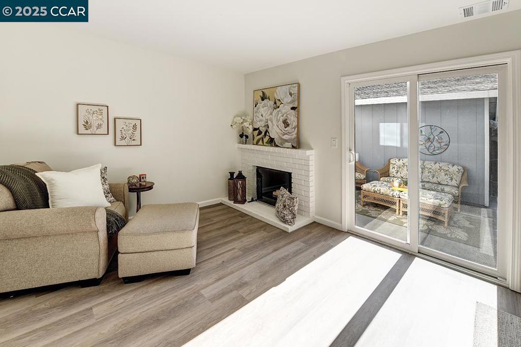 PARK PLAZA - Residential