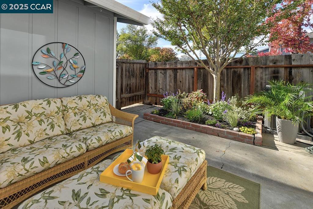 PARK PLAZA - Residential